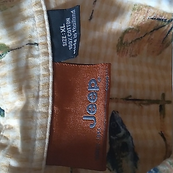 Mens "JEEP" Full Button Short Sleeve Shirt- Size XL-(Like New) - Picture 7 of 10